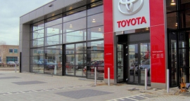 Nieuwbouw Toyotagarage