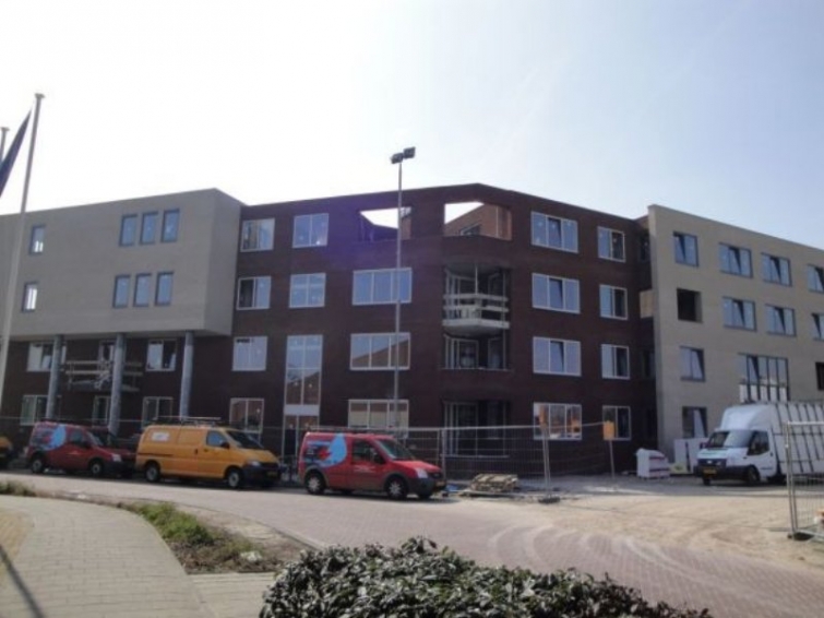 102e.jpg